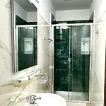 Affittacamere Termini Luxury 3*